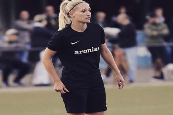 10 Hottest Female Footballers (2024 List) - Come To Play